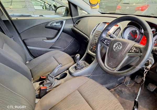 Opel Astra cena 10500 przebieg: 91000, rok produkcji 2014 z Łuków małe 46